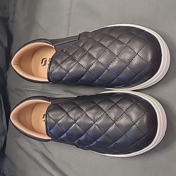 STQ Quilted Loafers for Women Memory Foam Slip On Sneakers, Black, Size 11 - Picture 1 of 8